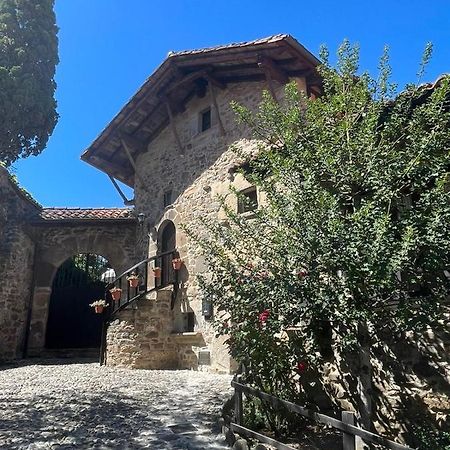 Little Tower Villa Potes Luaran gambar
